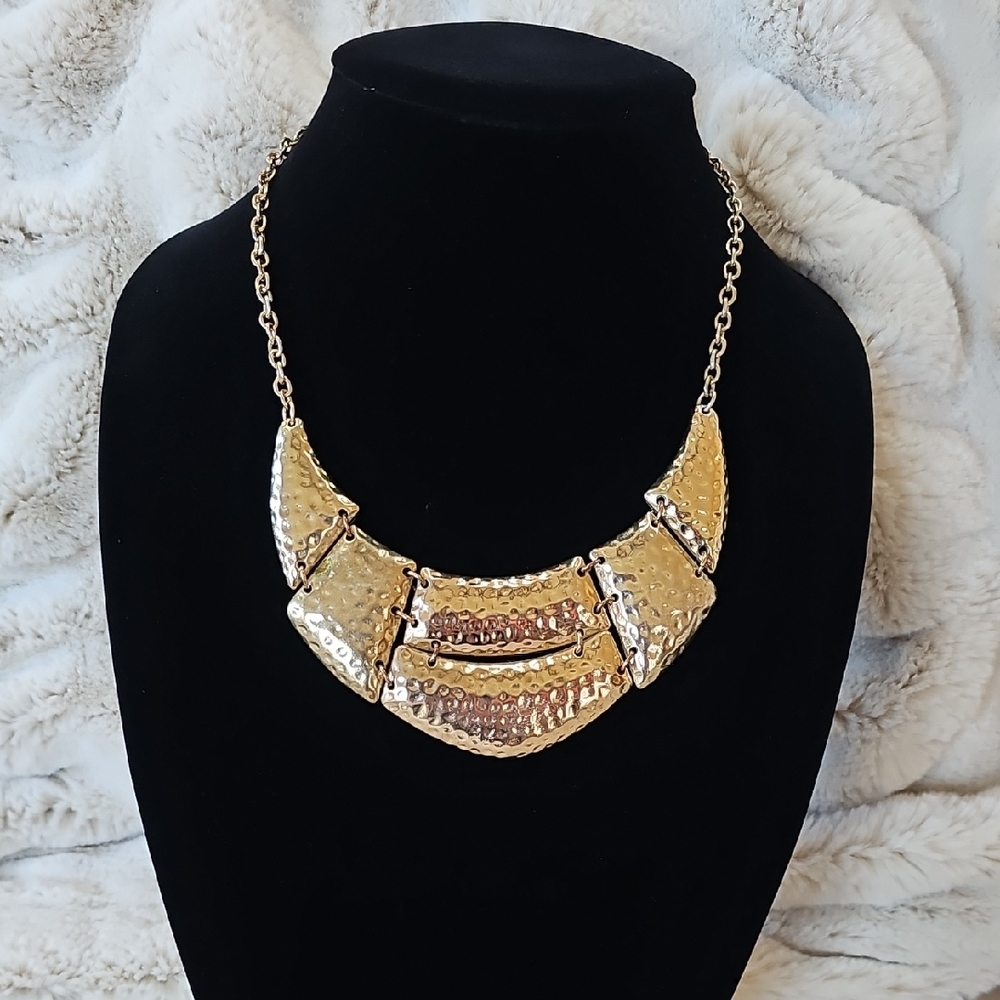 Elegant Gold-Tone Statement Necklace